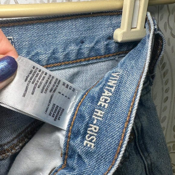 American Eagle Outfitters Vintage Mid Rise Colorblock Frayed Hem Jeans size 4 - Picture 8 of 13